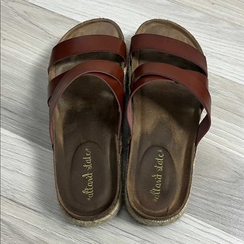 Altar'd state Women's criss cross leather strap wedgy sandals Sz 8 Bohemian Chic